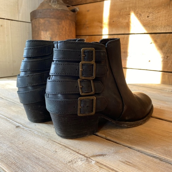 H by Hudson | Multi Strap Encke Leather Ankle Booties - Picture 3 of 13